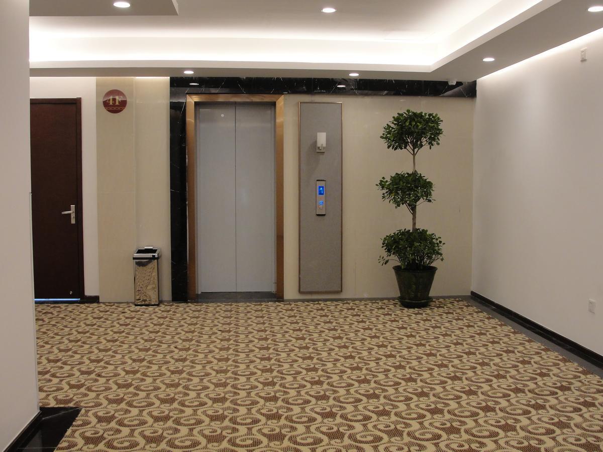 Royal Holiday Hotel Rangoon Buitenkant foto