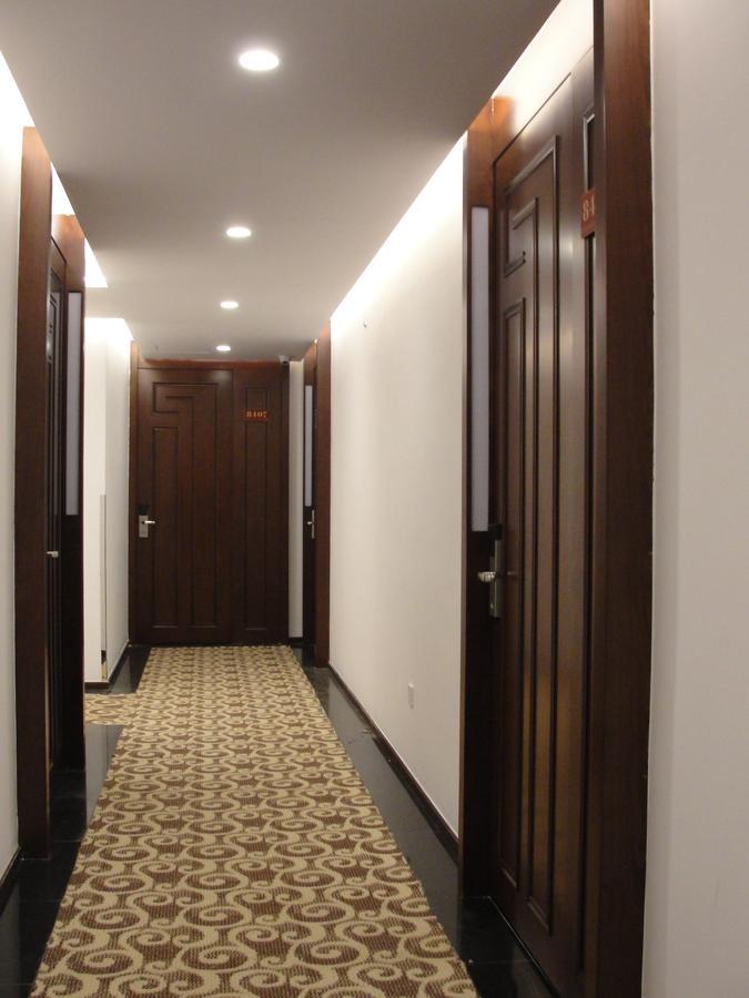 Royal Holiday Hotel Rangoon Buitenkant foto