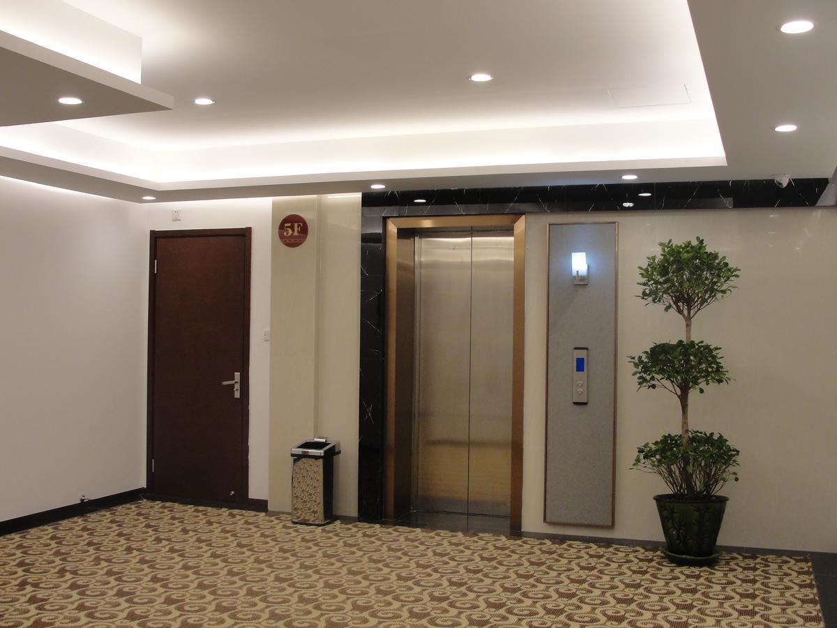 Royal Holiday Hotel Rangoon Buitenkant foto